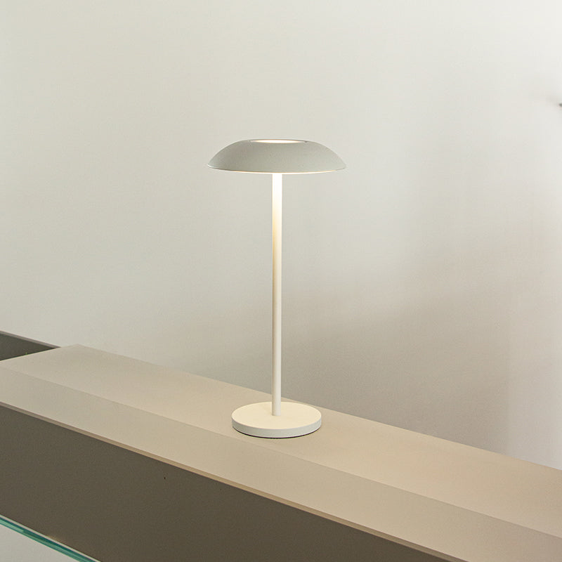 Chicago Table Lamp