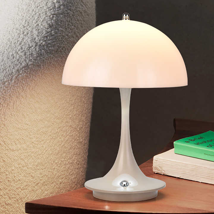 Madrid - Rechargeable Table Lamp