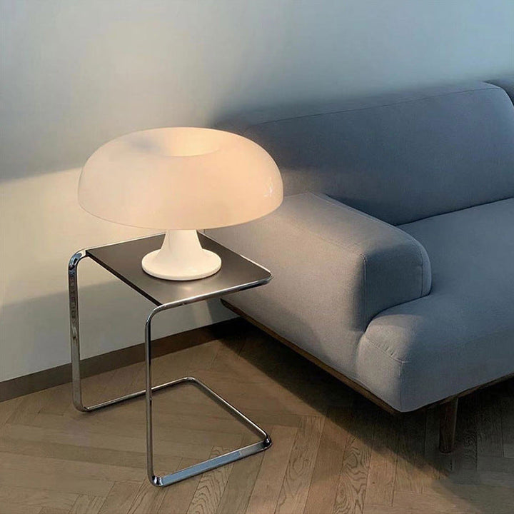 Berlin - Minimalist Table Lamp