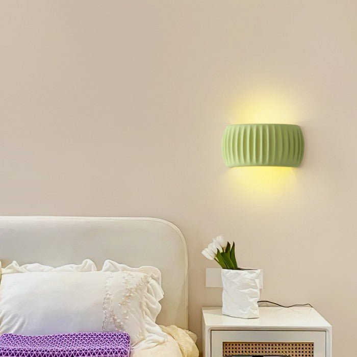 Sydney - Ribbed Resin Wall Lamp